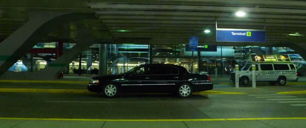 O'Hare limousine in Terminal 3